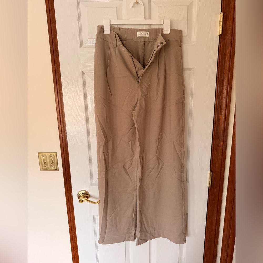 Abercrombie & Fitch Tan Wide Leg Trousers size M
